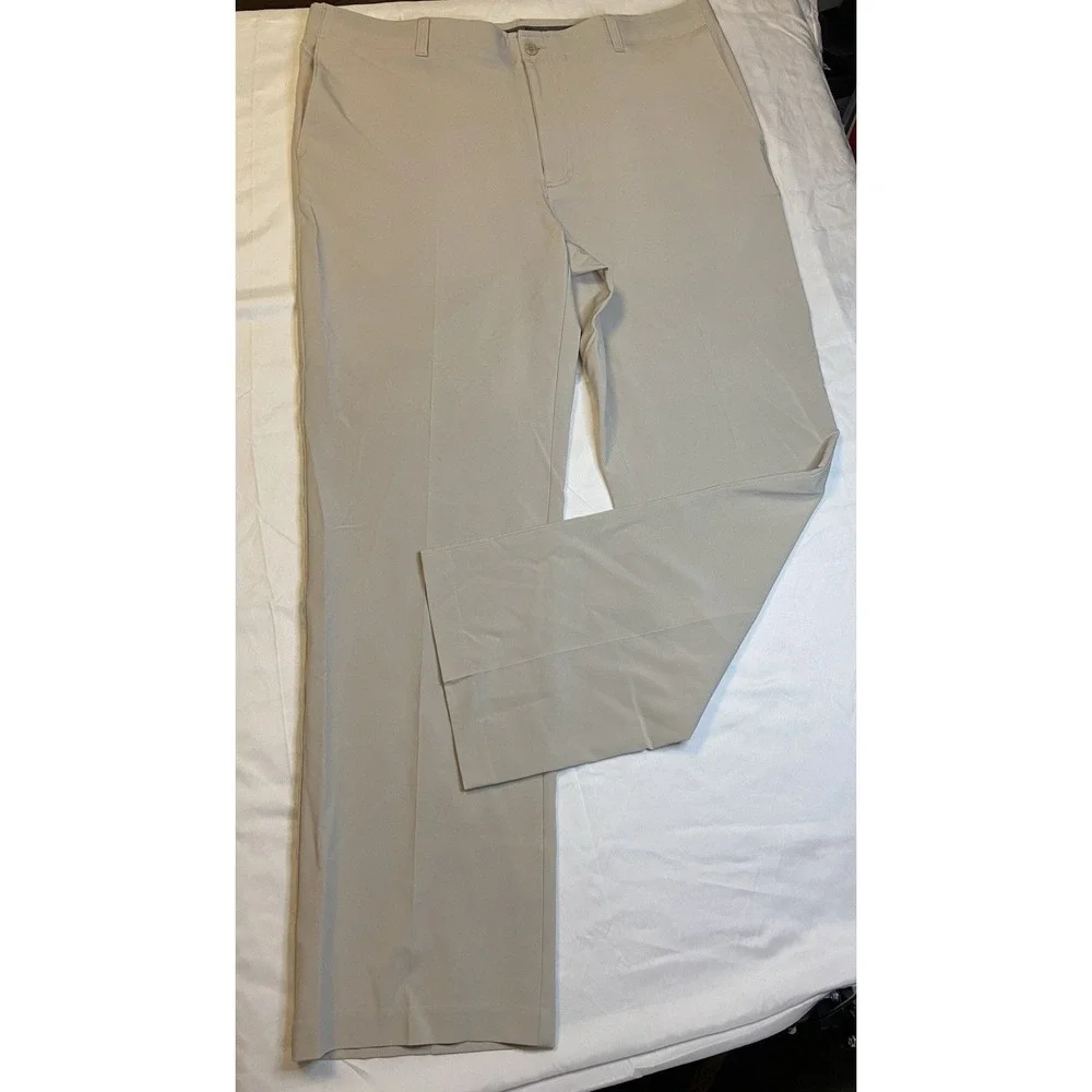 Ben‎ Hogan Performance Golf Pants Mens 38x32 Khaki Tan Stretch Flat Front WT2943